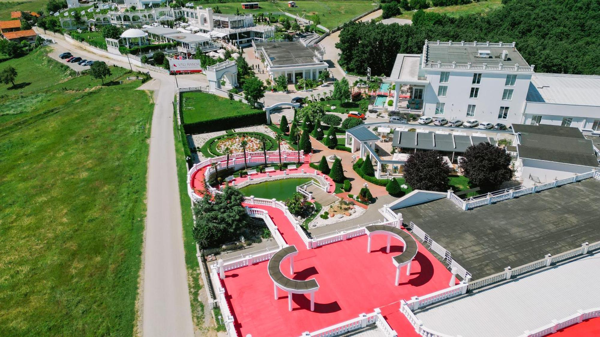 Queen Vali Palace Prilepnica Luaran gambar